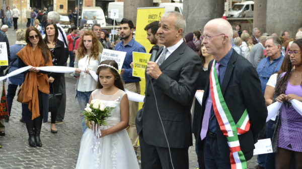 Amnesty International_Mai più spose bambine_flash mob_matrimonio_2